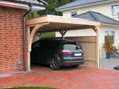 Einzelcarport 7021 Classic mit einem kleinen Leimholzbogen